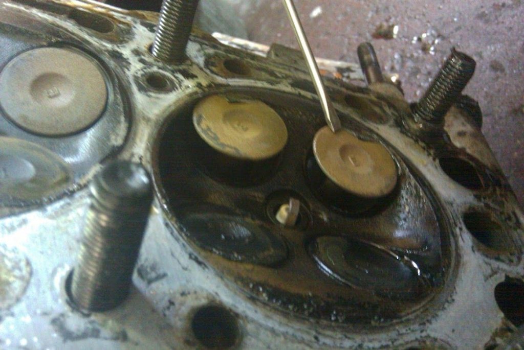 BEST TO CHECK THAT OIL! 8 BEST TO CHECK THAT OIL!