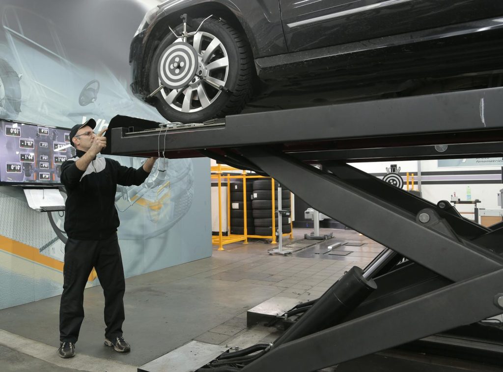 Fleet Vehicle Service: 10 Essential Efficiency Tips 7 Fleet Vehicle Service: 10 Essential Efficiency Tipse