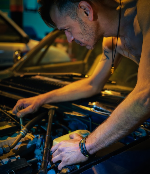 Auto & Brake Repair Near Me Clayton, MO - Jammin J Auto: Top 10 Reasons! 10 Auto & Brake Repair Near Me Clayton, MO - Jammin J Auto: Top 10 Reasons!