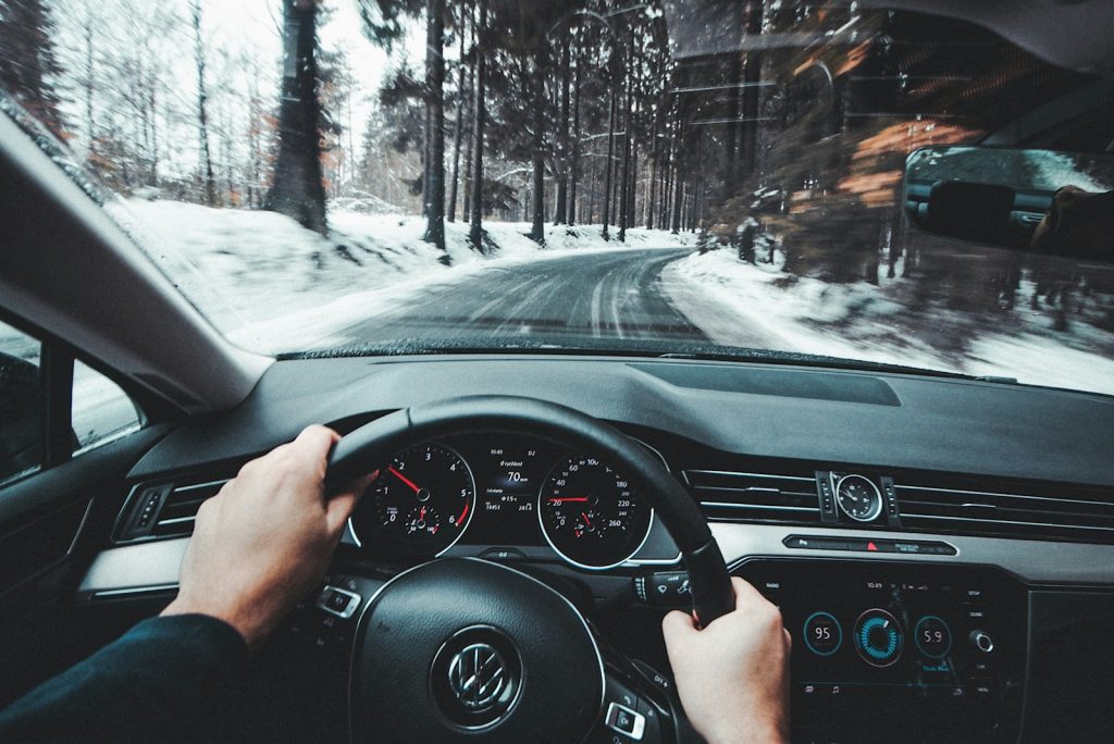 HOW TO JUMP START A VEHICLE 7 HOW TO JUMP START A VEHICLE