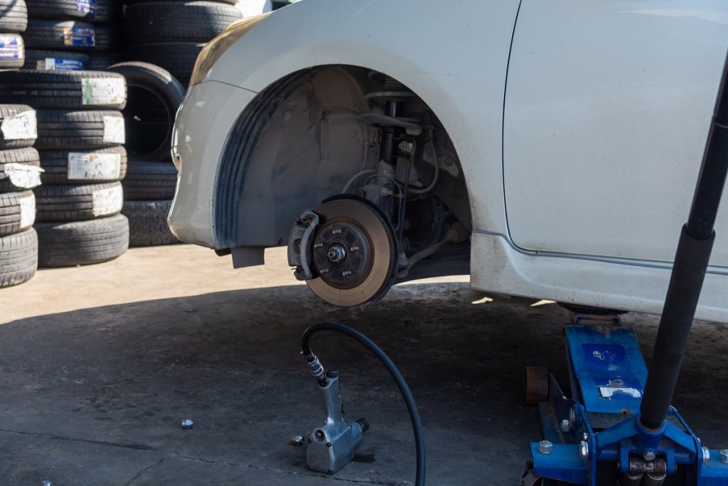 Auto Repair: 10 Essential Tips for Car Owners 3 Auto Repair: 10 Essential Tips for Car Owners
