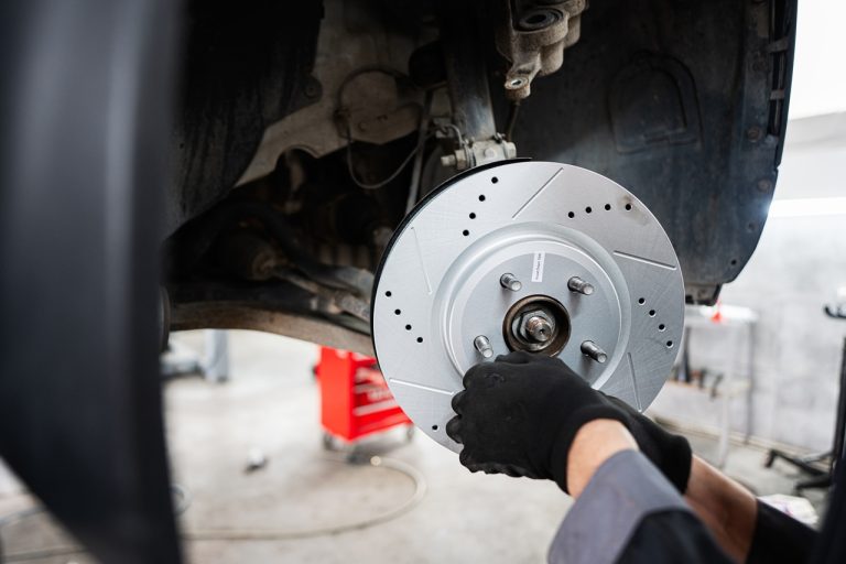 Auto Brake Repair: Enhance Performance & Avoid Common Mistakes